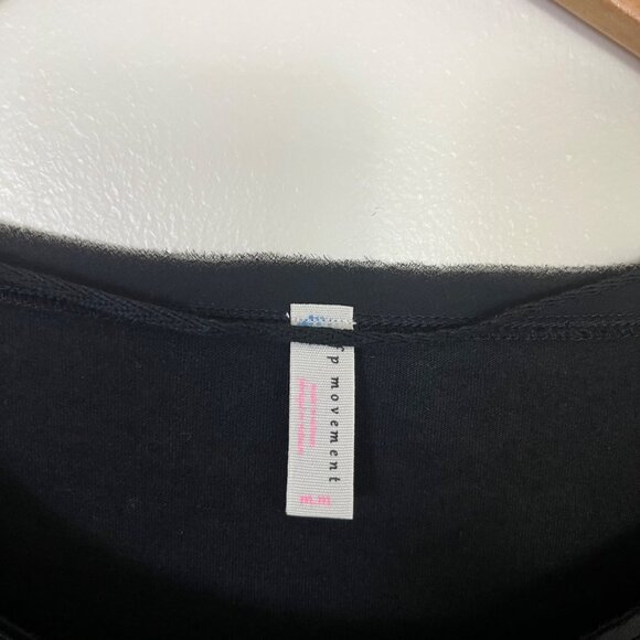 Free People Movement Run In The Sun Twisted Short Sleeve Shirt Black NWT Size M - Picture 6 of 7